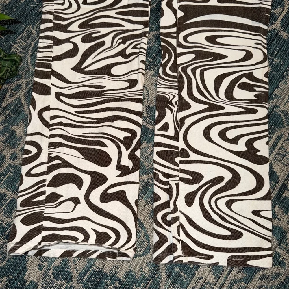 •RSQ• Zebra Print Pants - Picture 5 of 6